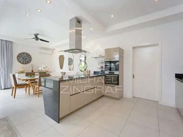4 Bedroom Villa