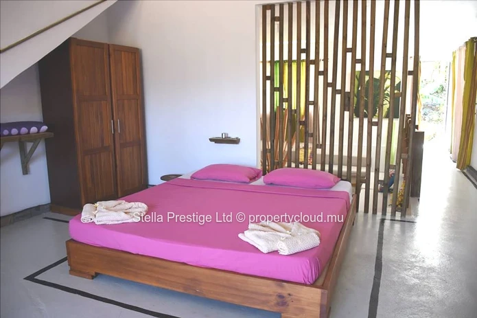 Appel Aux Investisseurs! Un Hôtel Spacieux De Style Complexe Hôtelier Près de la Plage de Belle Mare Maintenant Dispo...