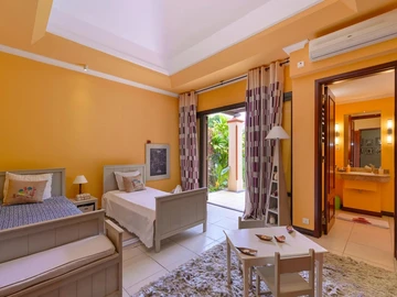 4 Bedroom Villa