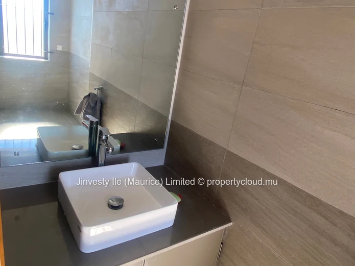JINVESTY : RENT VILLA 90000/month  3 BR + Office or 4 Br in CALODYNE 