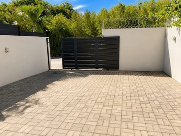 3 Bedroom Townhouse, Duplex