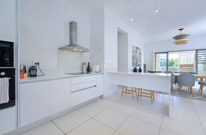 Superbe penthouse en duplex avec toit-terrasse privé à 300m de la plage de Pereybère - Ile Maurice