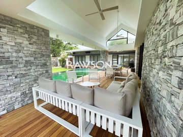 4 Bedroom Villa