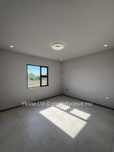New Villa For Sale In Balaclava
