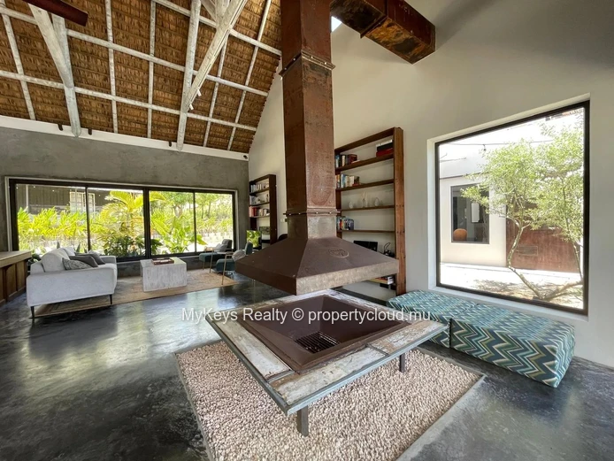 Luxury Villa - Black River - 4 Bedrooms