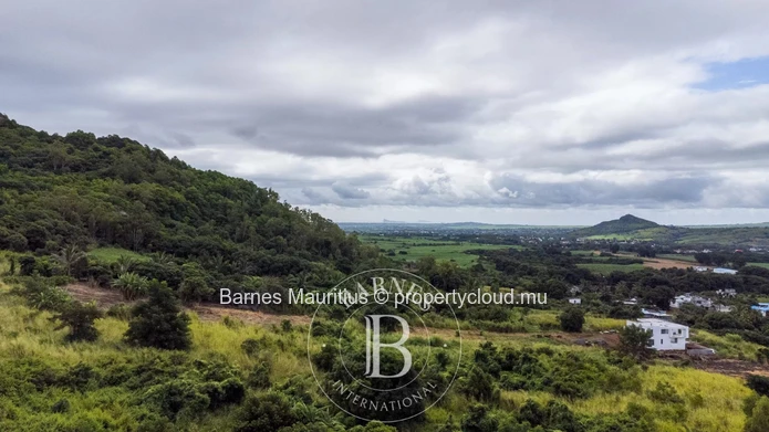CREVE COEUR  -  Residential plot - 2,151 m²