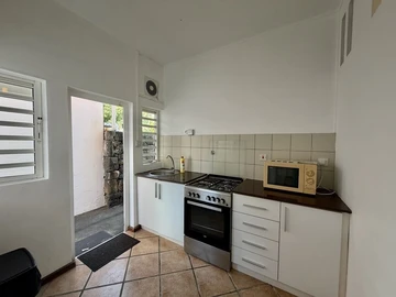 5 Bedroom Villa