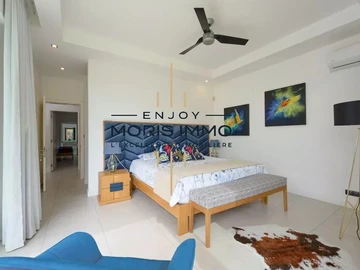4 Bedroom Villa