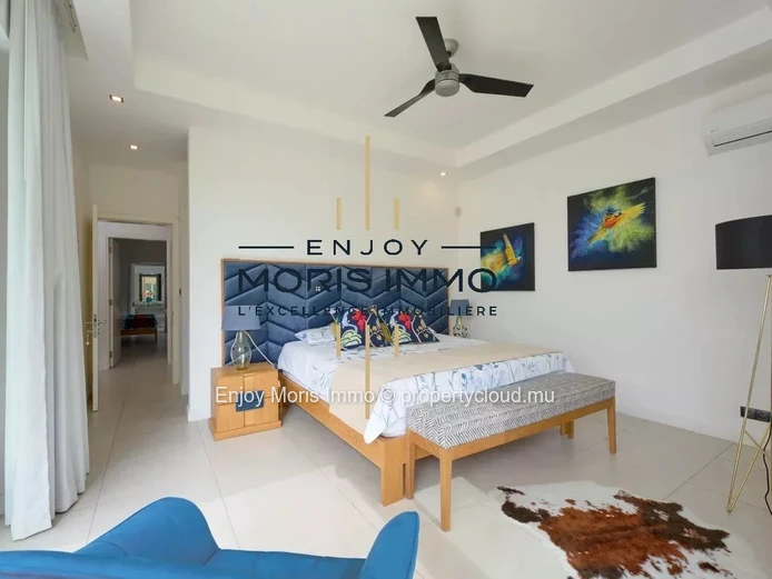 Superbe Villa Moderne avec Piscine – À vendre  à Cap Malheureux