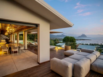 4 Bedroom Villa