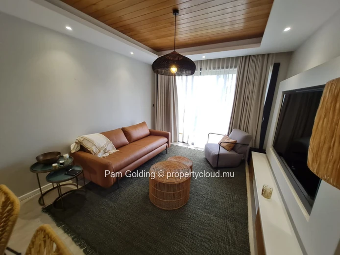 Located within the highly sought-after Waterway Residence Apartments. (Sole Mandate)