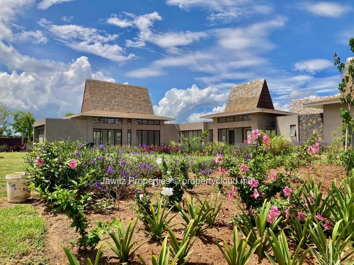 Jacaranda Villa in Balaclava - 4 bedrooms- 313 sqm