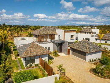 5 Bedroom Villa