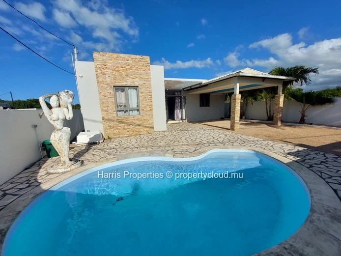 Stunning house for sale in Calodyne 