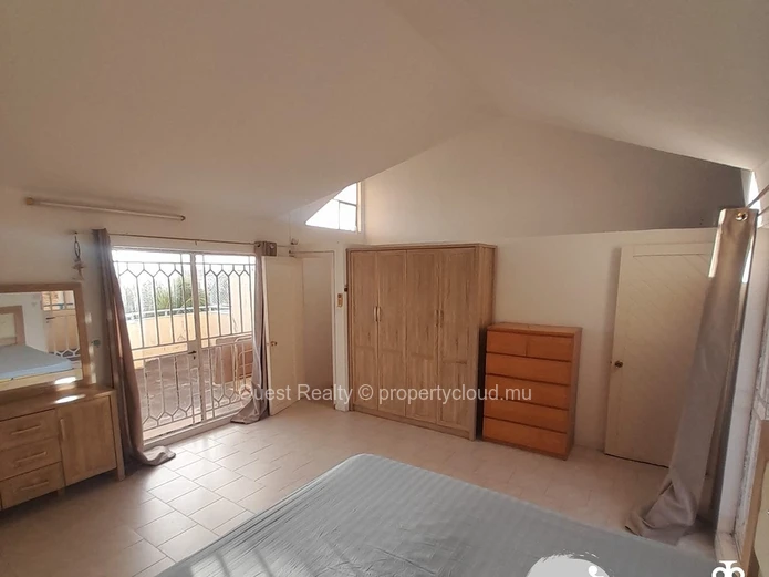 Appartement Spacieux dans un Complexe Sécurisé à Flic en Flac
