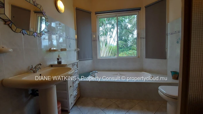 Exceptional villa for rent in Anse Jonchee in the middle of nature!