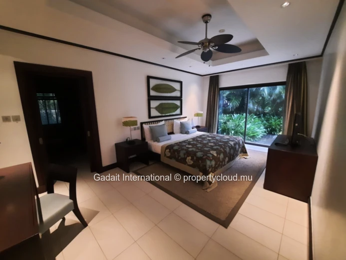 Villa de Luxe avec Vue sur le Golf à Louer à Anahita Beau Champ – 15 000 EUR / mois