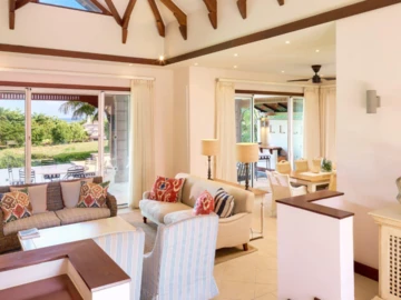 4 Bedroom Villa