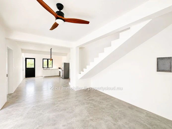 New Contemporary Villa With Swimming Pool