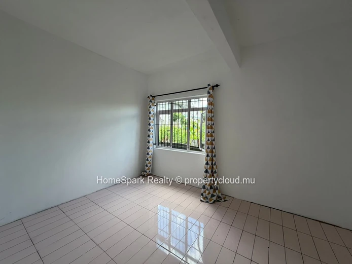 House for Rent in Solferino
