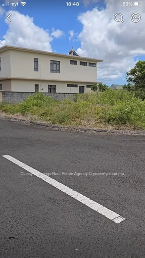 492m² Corner Residential Plot in Highlands — Near Schools & Shops