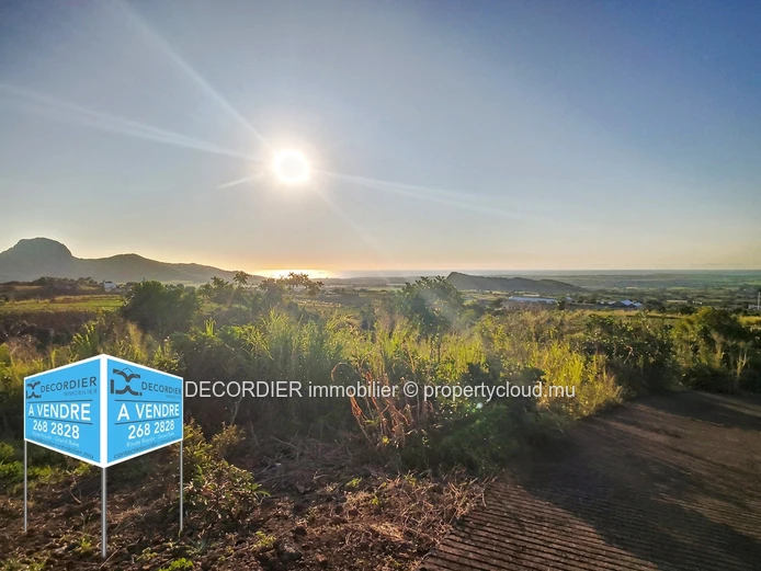 À Vendre Les Mariannes Terrain Agricole