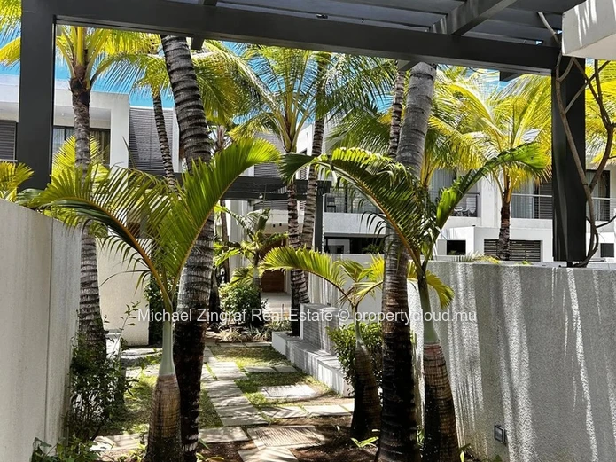 Villa duplex 3 chambres avec piscine privée et accès privilégié au littoral