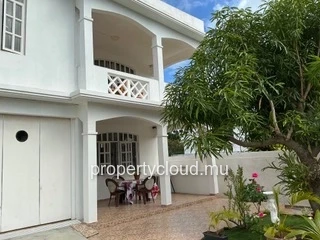 For sale – Large family home with strong rental potential in the heart of Grand Baie