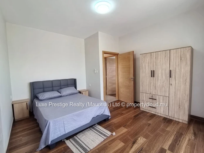 Villa Moderne Neuve de 3 Chambres avec Piscine Privée à Louer à Calodyne | À 20 Minutes de Northfields International ...