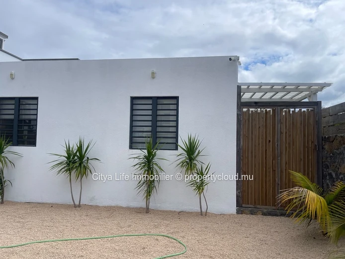 Maison 3 chambres avec piscine privée à vendre à Grand Baie
