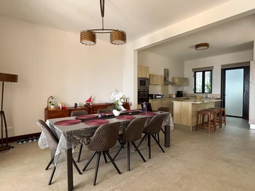 4 Bedroom Villa