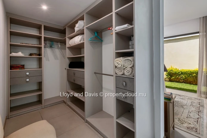 Villa de 3 chambres avec double garage dans une résidence intimiste à Mont Mascal