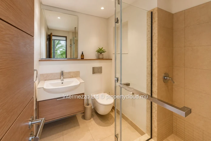 Penthouse IRS vue golf à Mont Choisy – 3 chambres en suite | Dernier étage | Île Maurice