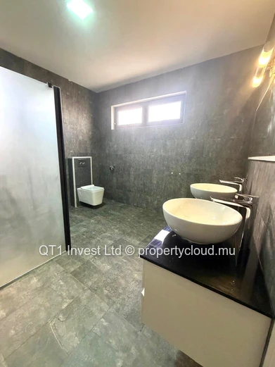 Stunning modern villa un Grand Baie