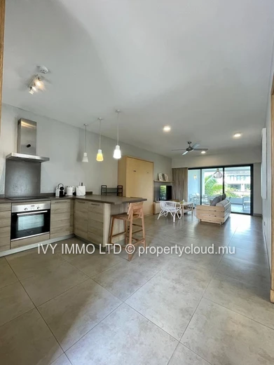Appartement à louer pour une courte durée  Situé à #montchoisy  |