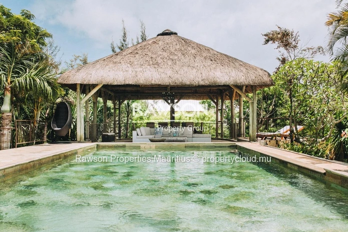 4 En-Suite Bedroom Villa | Pool | Lagoon View | Calodyne | From €6,500/Month