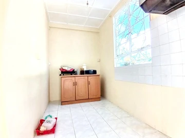 8 Bedroom House