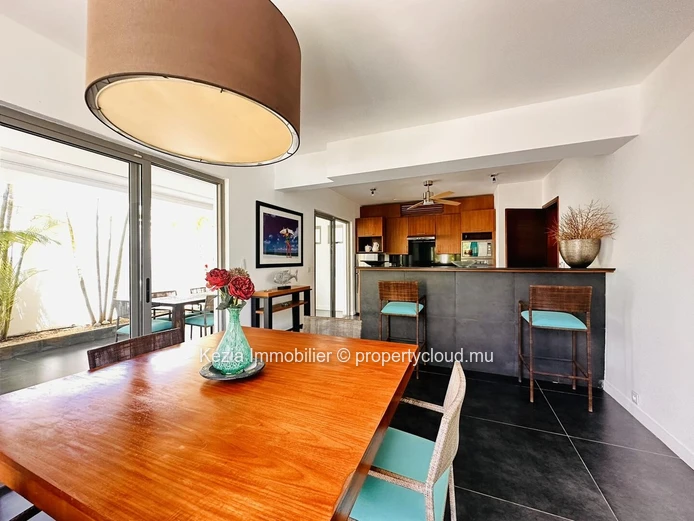 Exceptional Villa With Direct Beach Access