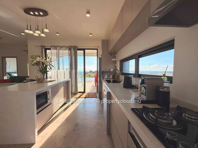 Stunning Brand-New 5-Bedroom Villa with Infinity Pool and Ocean Views – Ocean Side, Flic-en-Flac