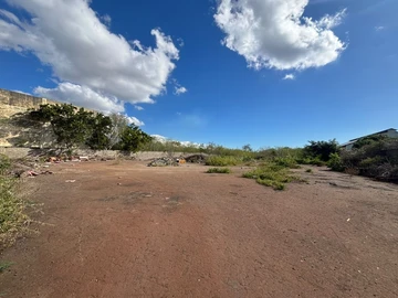 Commercial Land