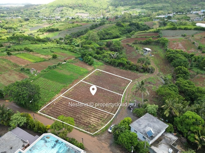 Residential Land with stunning mountain views (Lot 2)