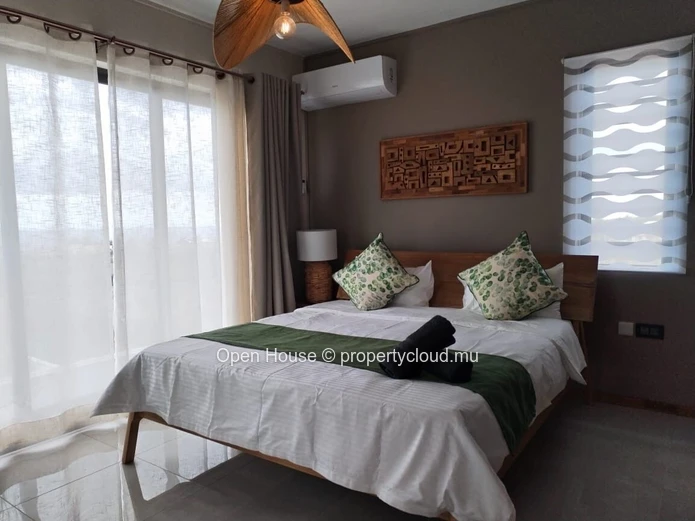4-Bedroom Furnished Villa with Private Pool in Flic en Flac