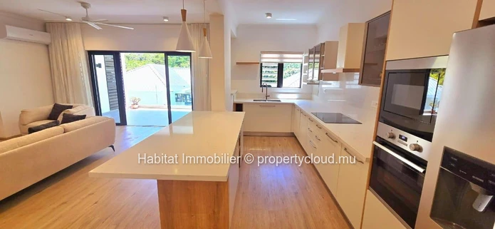 Discover this stunning apartment of 161 m², furnished and equipped, located in Moka. Enjoy a spectacular, direct view...