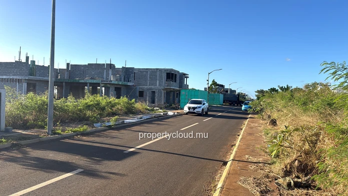 À vendre à Albion – Beau terrain de 585 m² (154toises)