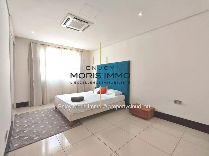 Appartement de prestige  – 3 chambres | 240 m² | Piscine rooftop | Accessible aux étrangers (RES) | Île Maurice