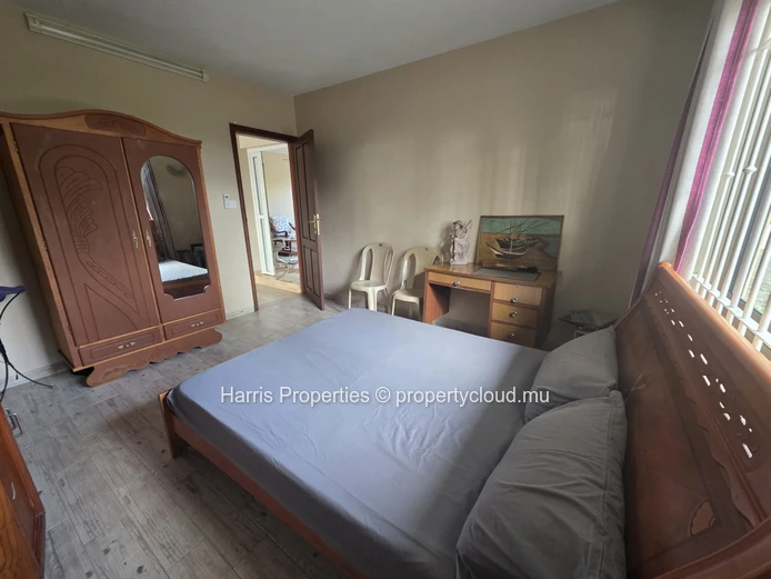 Magnifique appartement de style rustique situé au rez-de-chaussée, à louer à Pointe aux Piments