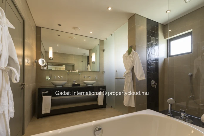 Location d'Appartement d'Exception | 3 Chambres en Rez-de-jardin à Anahita, Île Maurice