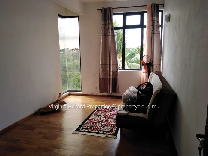 Appartement 3 ch Calodyne - piscine et terrasse en bois