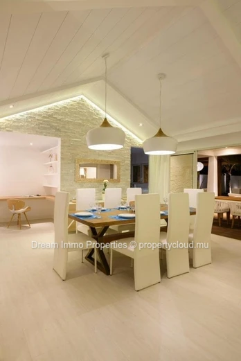 Prestigieuse Villa Standing Construite Au Clos Du Littoral 2 A Grand Baie – Ile Maurice