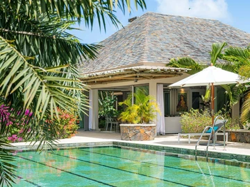 8 Bedroom Villa